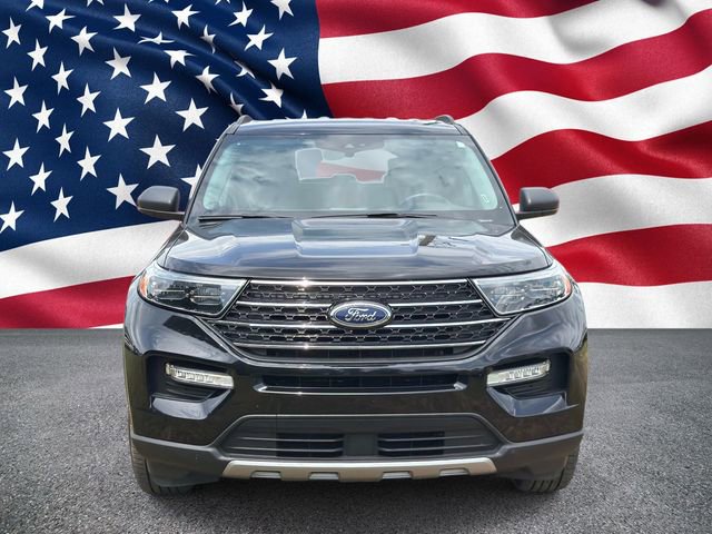 Certified 2023 Ford Explorer XLT w/ Equipment Group 202A AWD/4WD image 4