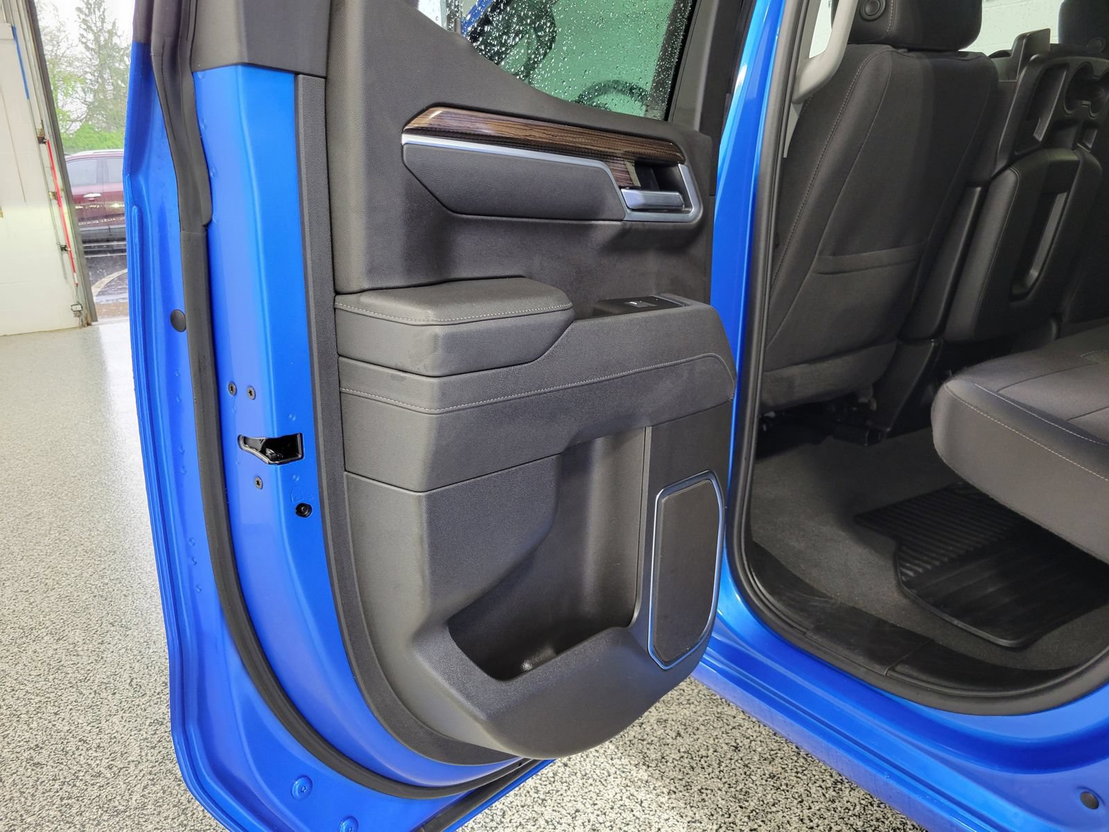 Used 2025 Chevrolet Silverado 1500 LT AWD/4WD image 20