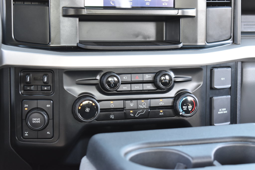 Certified 2025 Ford F350 XL w/ STX Appearance Package AWD/4WD image 20