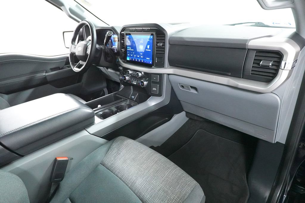 Certified 2022 Ford F150 XLT w/ Equipment Group 302A High image 32