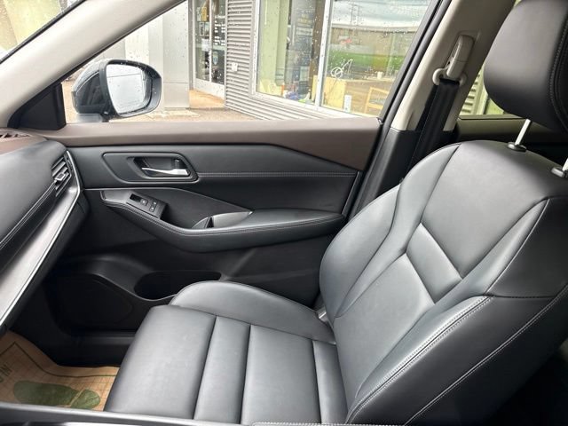Used 2023 Nissan Rogue SV w/ SV Premium B Package AWD/4WD image 24
