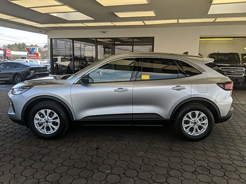 Certified 2024 Ford Escape Active AWD/4WD image 11