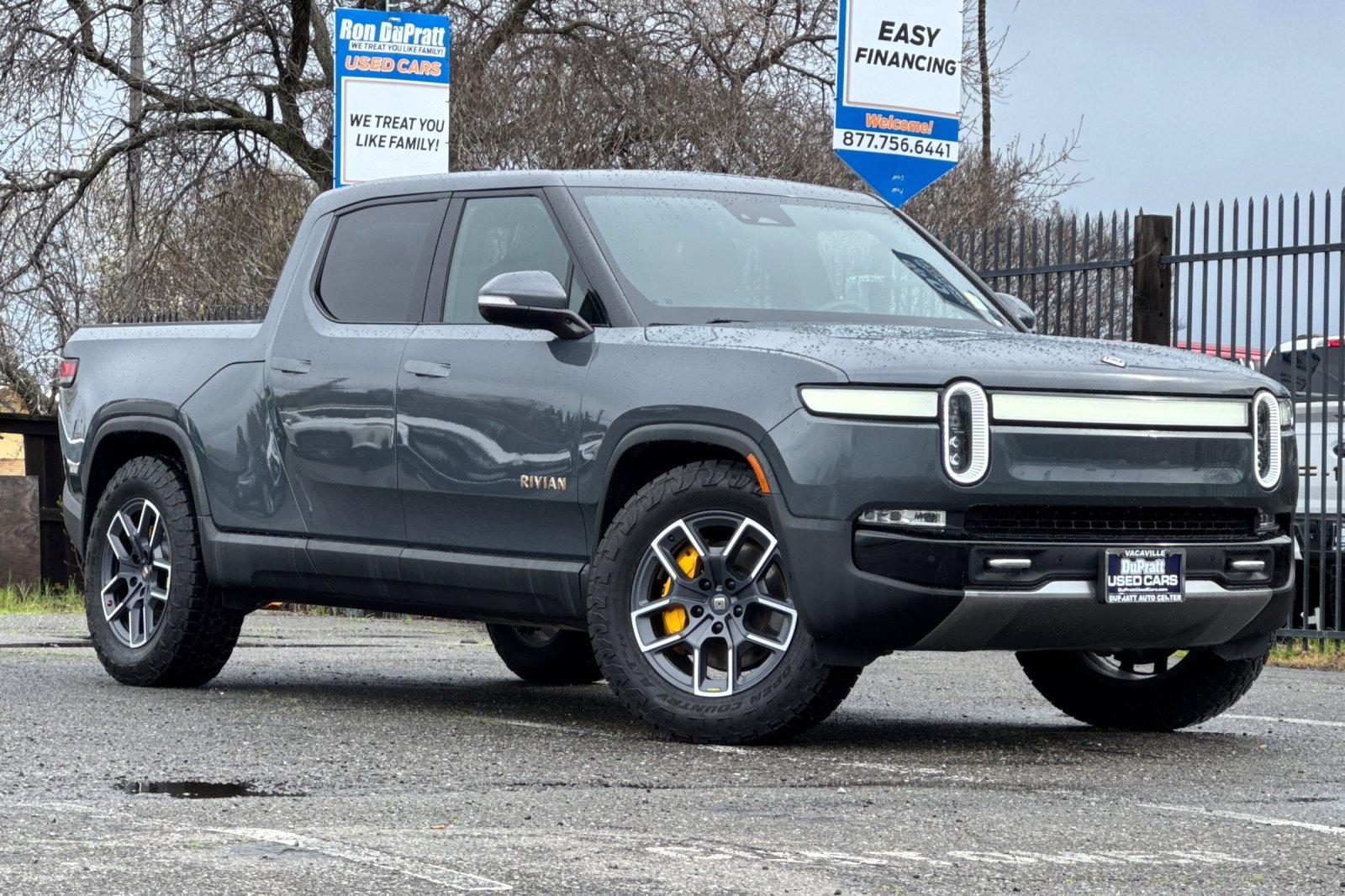 Used 2022 Rivian R1T Launch Edition image 2