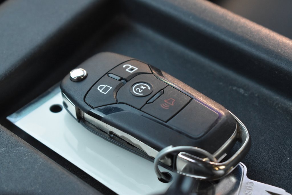 Certified 2019 Ford F250 Lariat w/ Chrome Package image 14