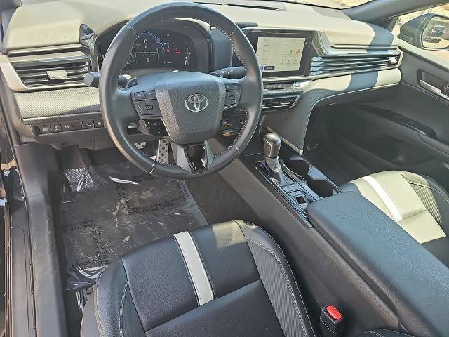 Used 2025 Toyota Camry SE FWD image 15