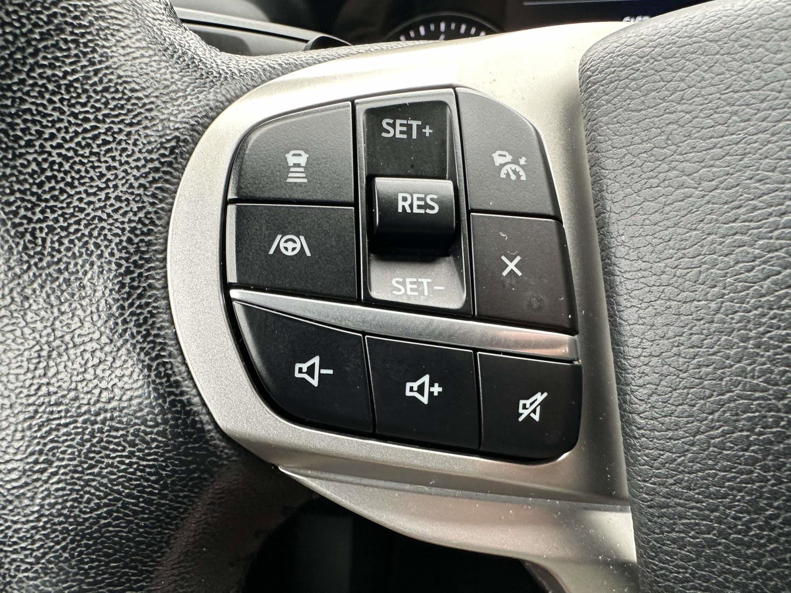 Certified 2021 Ford Explorer Limited w/ Equipment Group 301A image 19