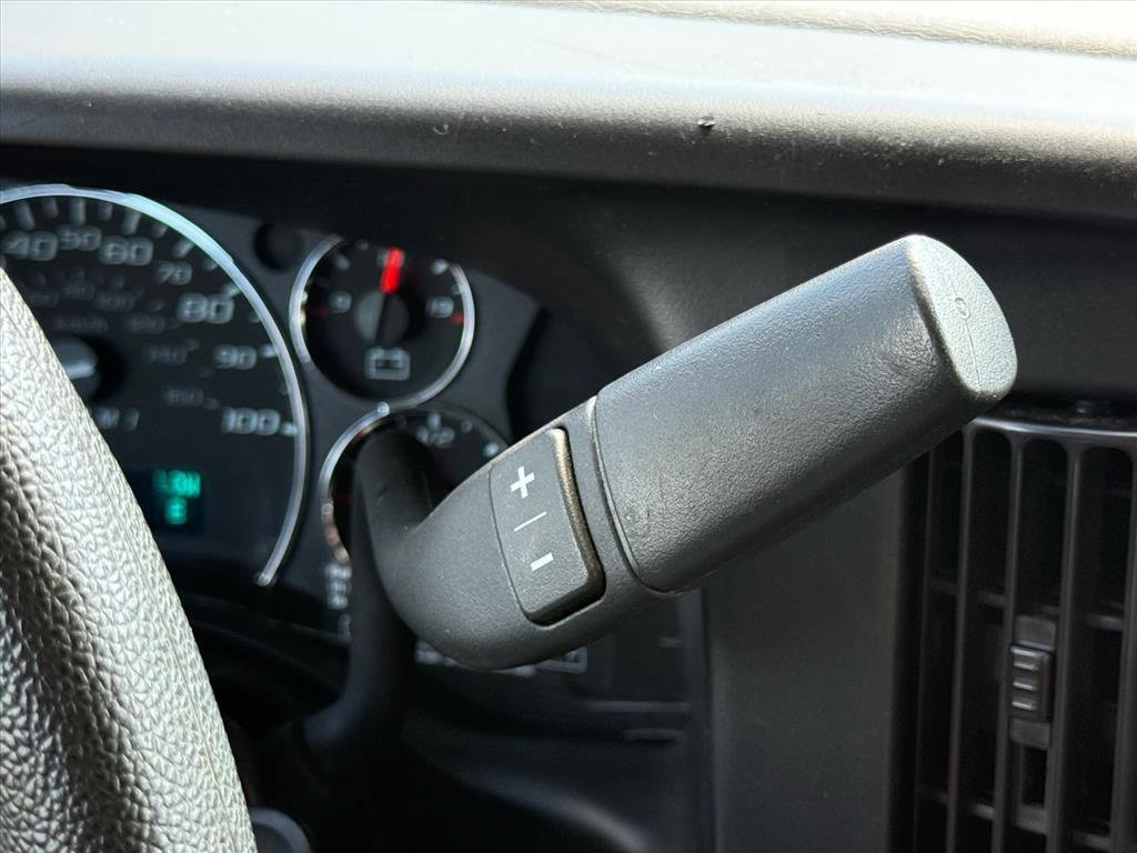 Used 2024 Chevrolet Express 2500 Work Van w/ Driver Convenience Package image 18