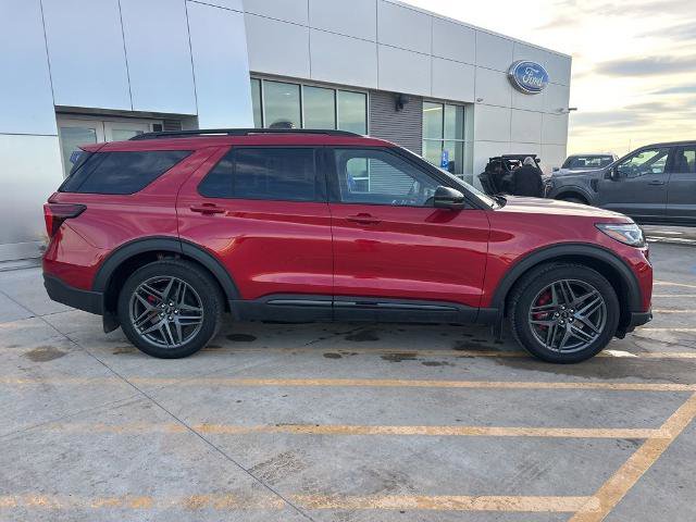 Certified 2025 Ford Explorer ST RWD image 2