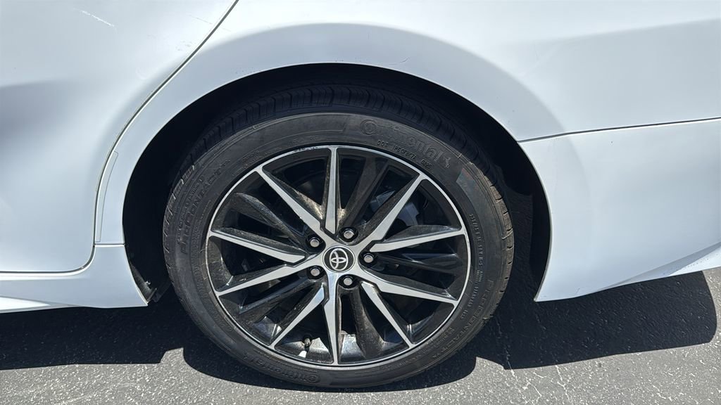Used 2023 Toyota Camry SE FWD image 8