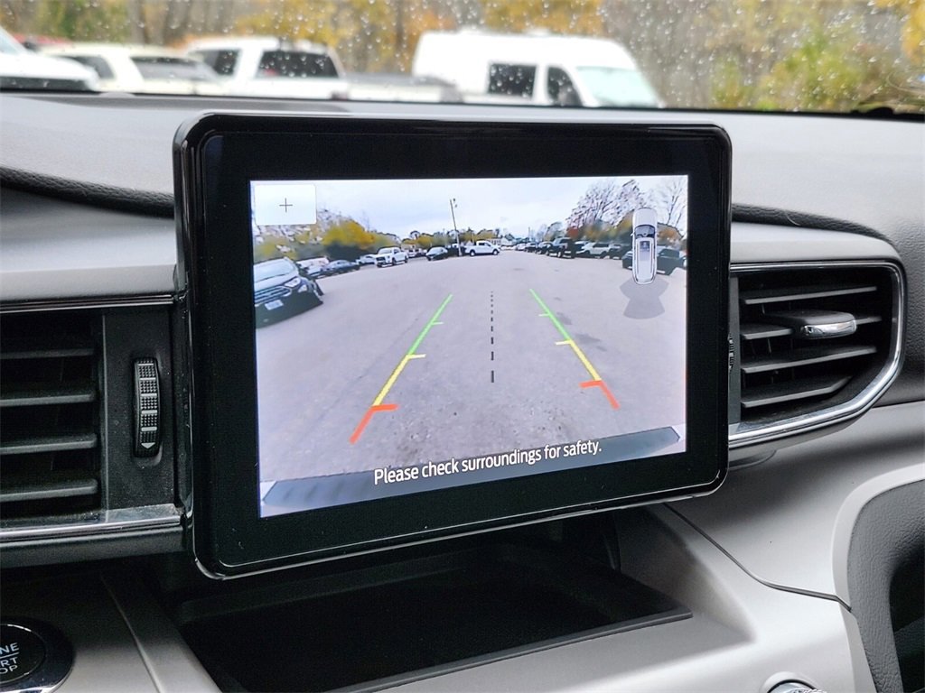 Certified 2022 Ford Explorer XLT w/ Equipment Group 202A image 22