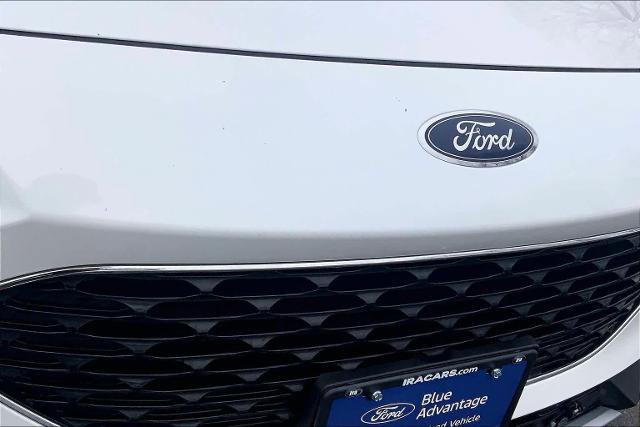 Certified 2021 Ford Escape Titanium image 31