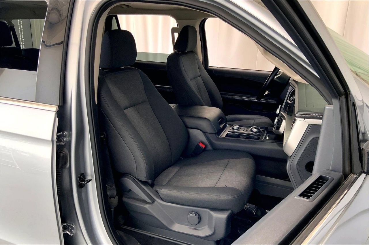 Certified 2024 Ford Expedition Max XLT AWD/4WD image 6