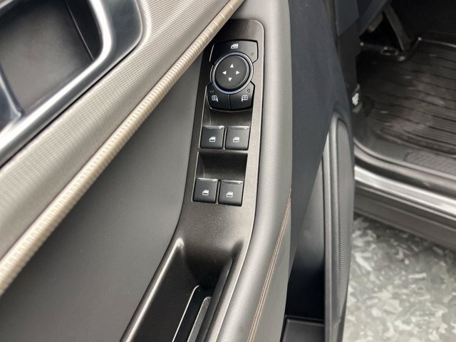 Certified 2025 Ford Explorer Active AWD/4WD image 8