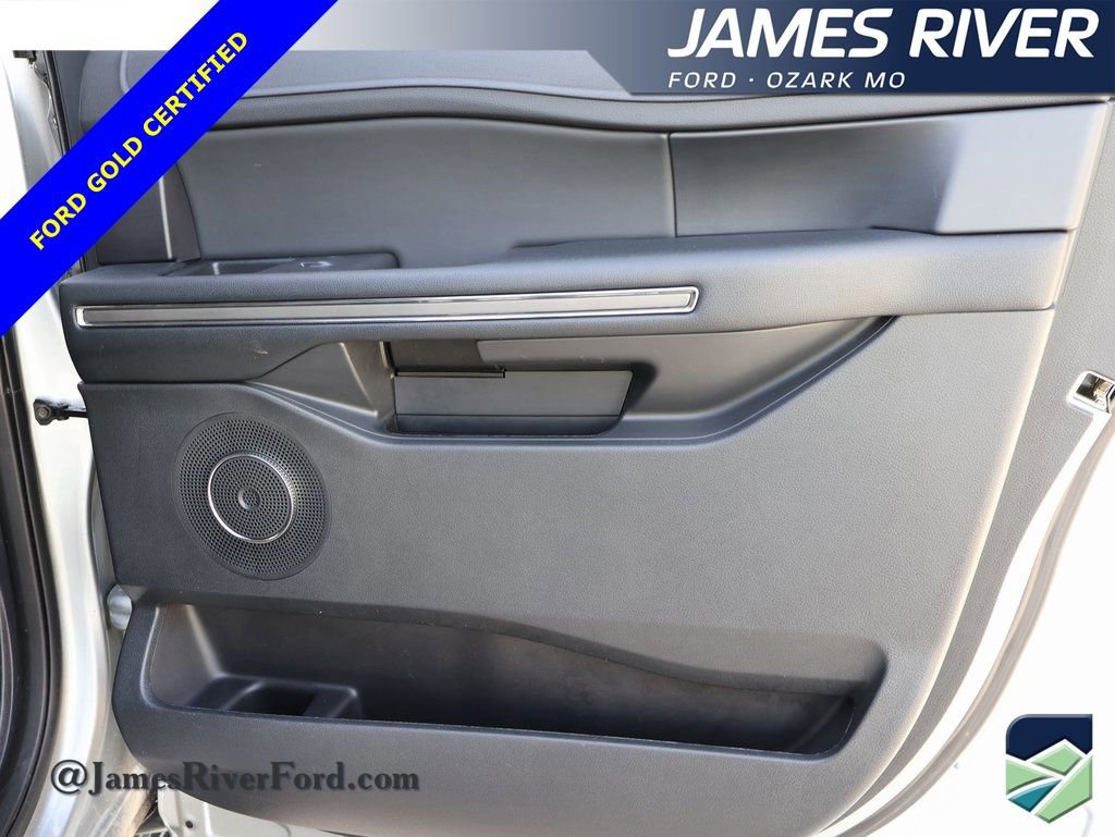 Certified 2022 Ford Expedition Max XLT image 11