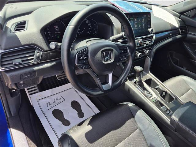 Used 2018 Honda Accord Sport image 9