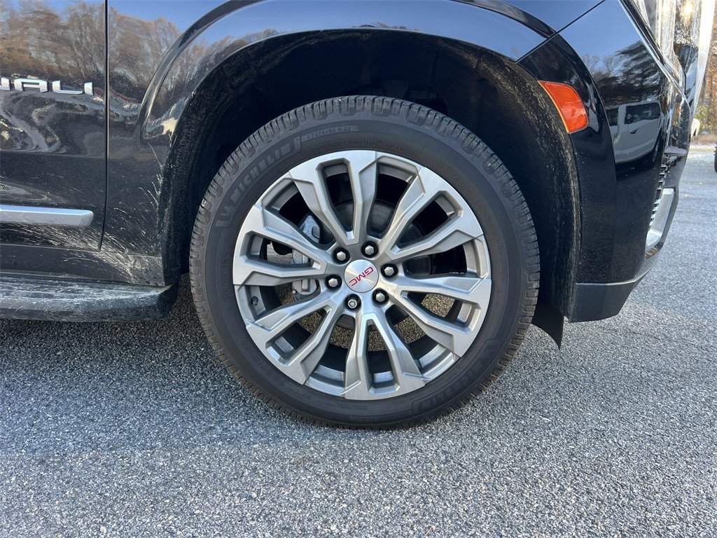 Used 2021 GMC Yukon XL Denali image 11