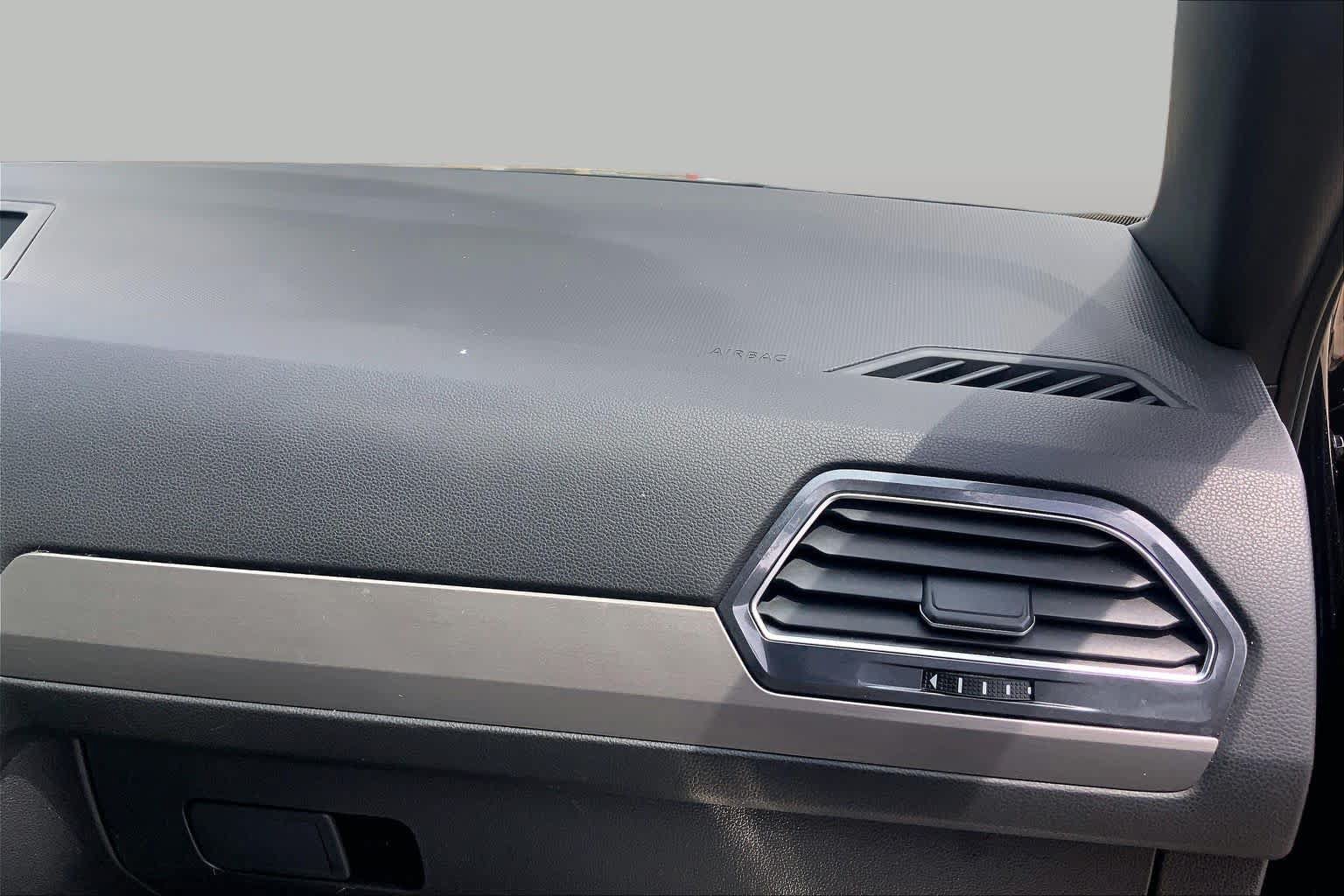 Used 2021 Volkswagen Tiguan SE R-Line FWD image 19