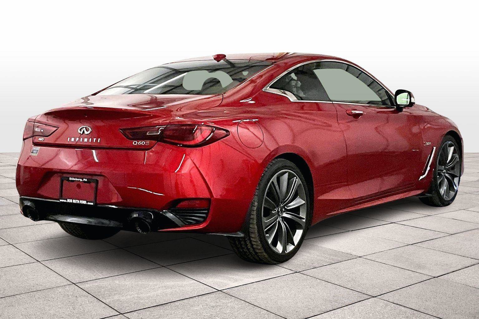 Used 2018 INFINITI Q60 Red Sport 400 w/ Pro Active Package image 3