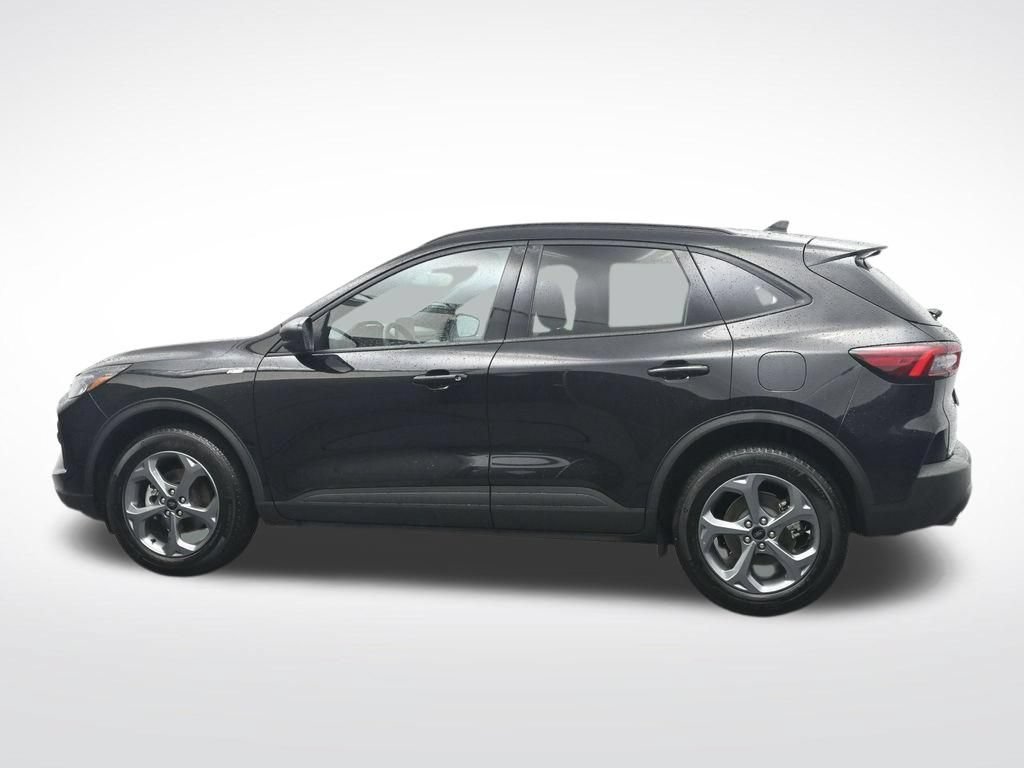 Certified 2025 Ford Escape ST-Line AWD/4WD image 10