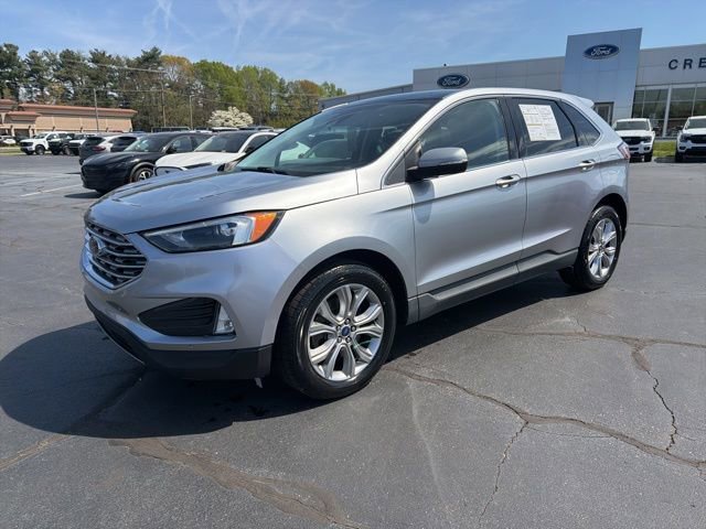 Certified 2022 Ford Edge Titanium AWD/4WD image 3