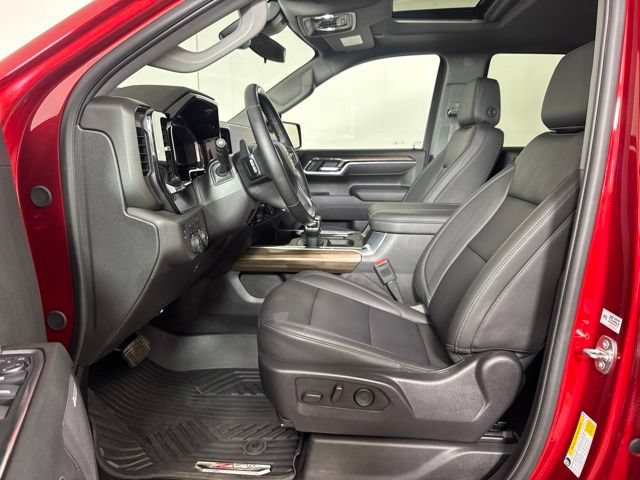 Used 2024 Chevrolet Silverado 1500 LT Trail Boss w/ Convenience Package II AWD/4WD image 11
