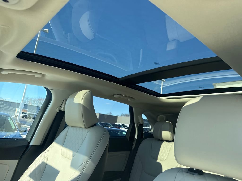 Certified 2023 Ford Edge Titanium image 24