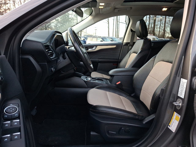 Certified 2022 Ford Escape Titanium w/ Titanium Elite Package image 19