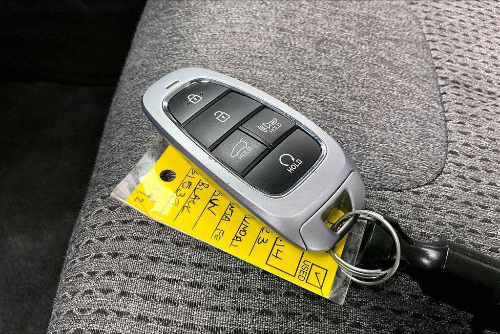 Used 2023 Hyundai Santa Fe SEL AWD/4WD image 11
