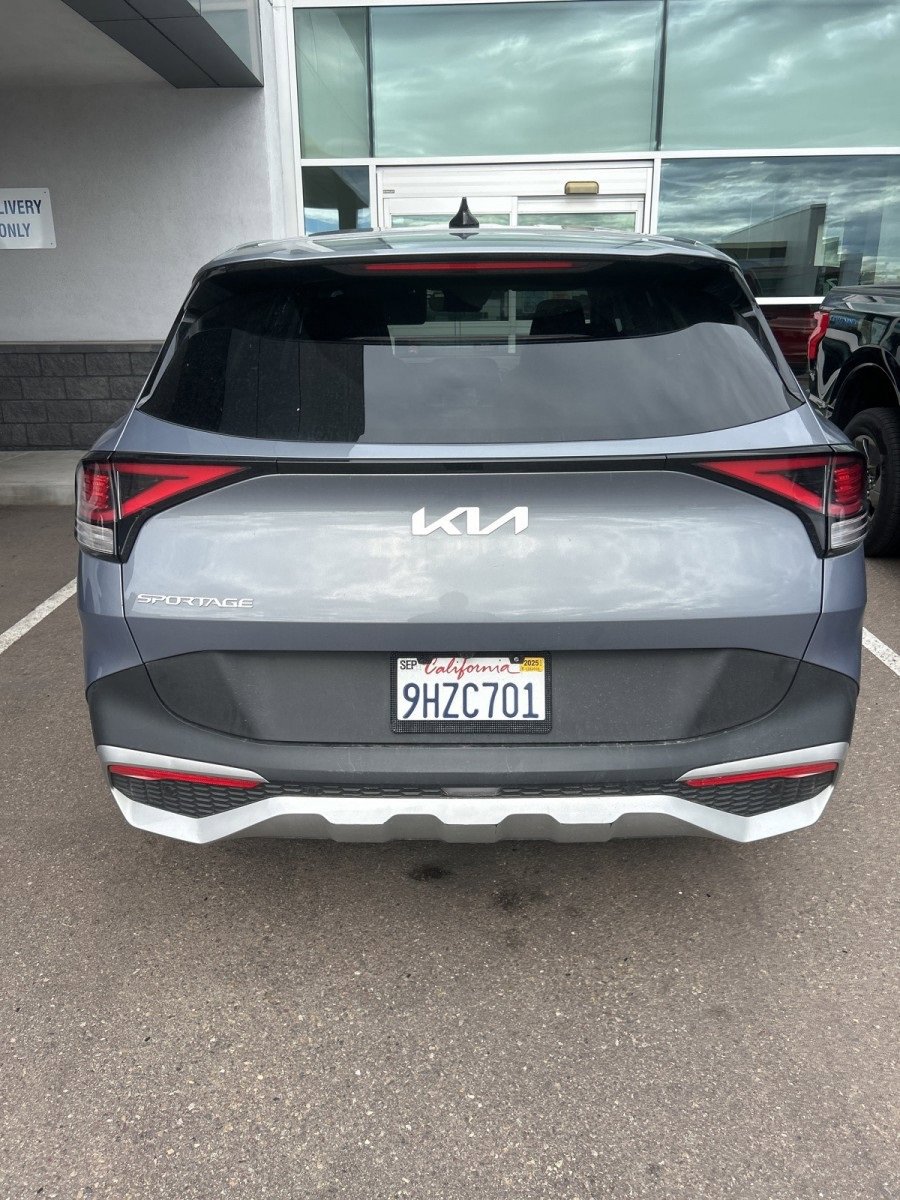 Used 2024 Kia Sportage EX image 7