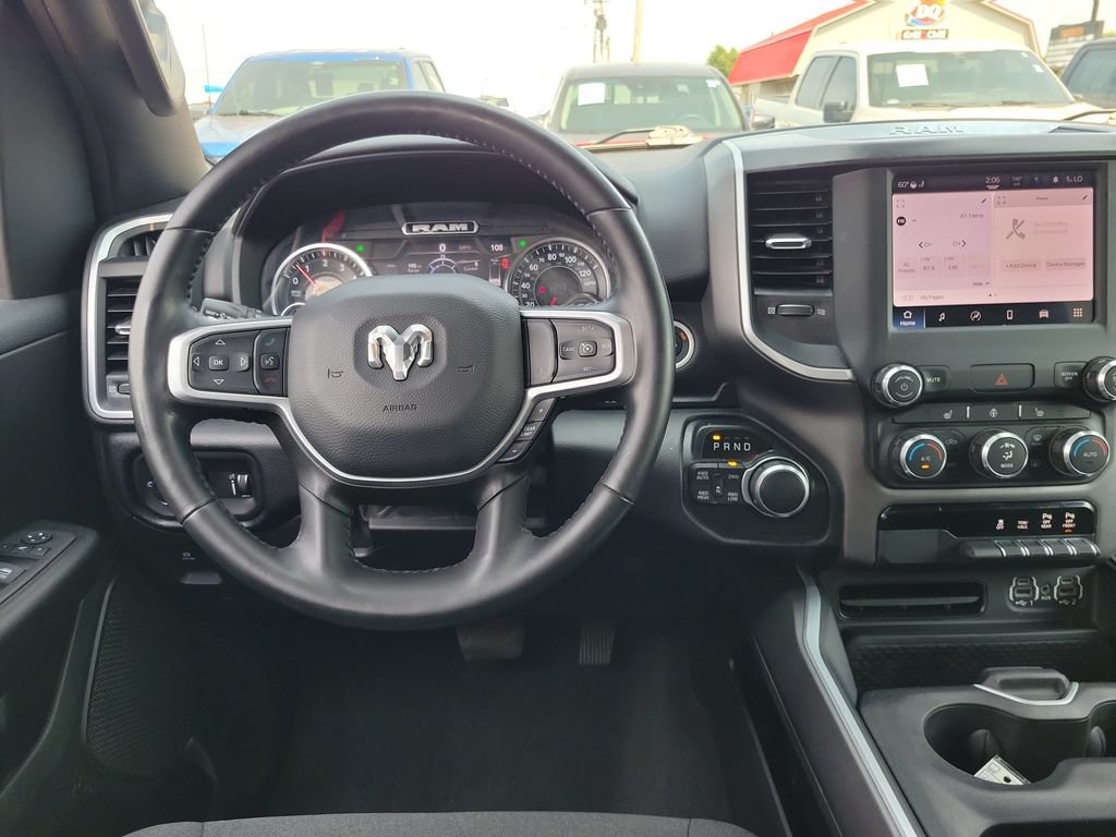 Used 2022 RAM 1500 Big Horn AWD/4WD image 12