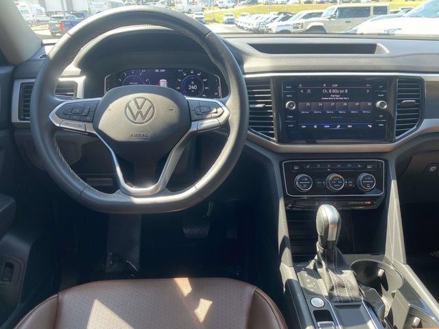 Used 2023 Volkswagen Atlas SE w/ Black Wheel Package FWD image 13