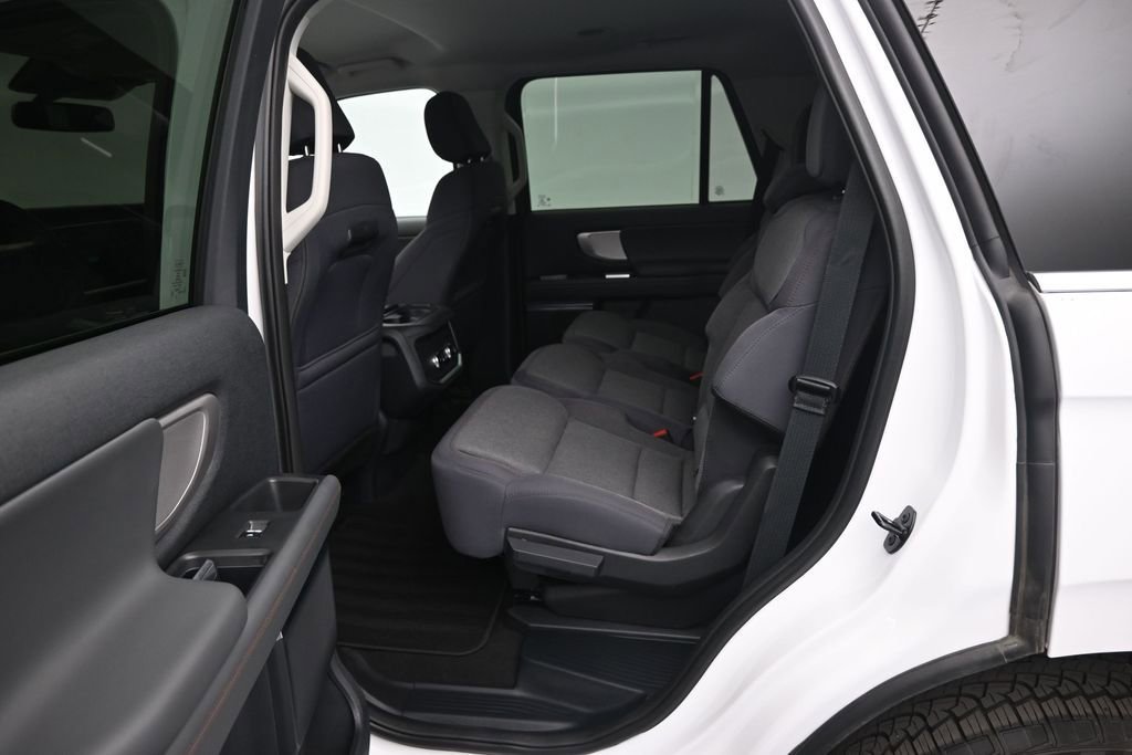 Certified 2025 Ford Expedition Active AWD/4WD image 19