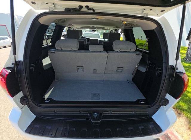 Used 2019 Toyota Sequoia SR5 AWD/4WD image 6