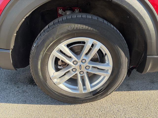 Certified 2022 Ford Explorer XLT w/ Equipment Group 202A image 23