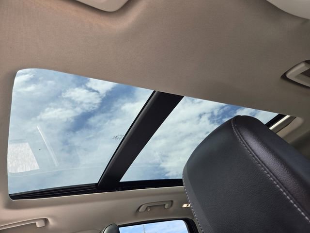 Certified 2018 Ford Escape Titanium w/ Ford Safe & Smart Package FWD image 22