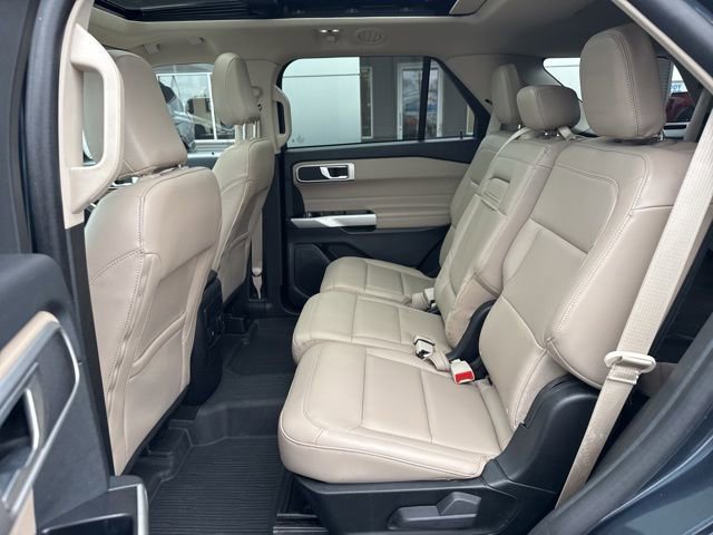 Certified 2023 Ford Explorer XLT w/ Equipment Group 202A AWD/4WD image 27