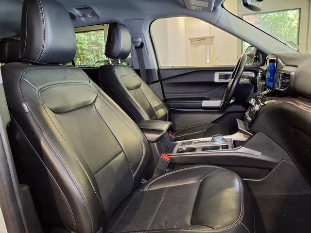 Certified 2023 Ford Explorer Limited w/ Equipment Group 301A RWD image 28