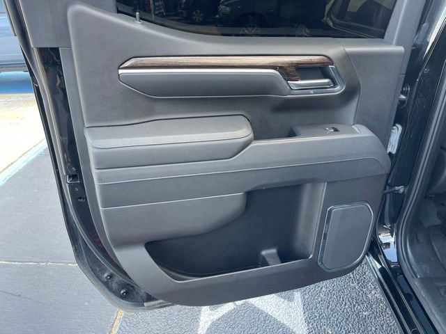 Used 2025 GMC Sierra 1500 Elevation RWD image 17