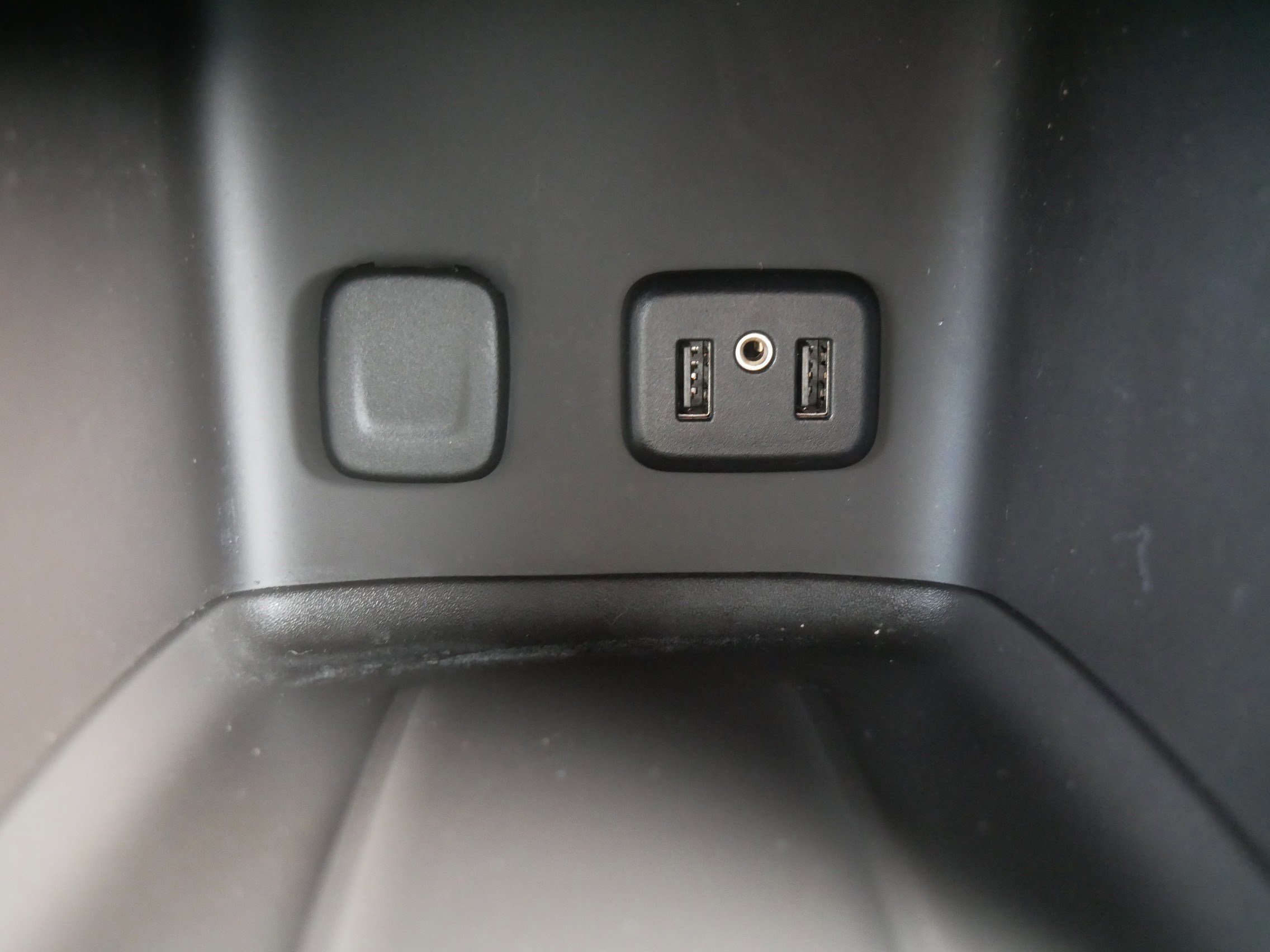 Used 2018 GMC Acadia Denali image 33