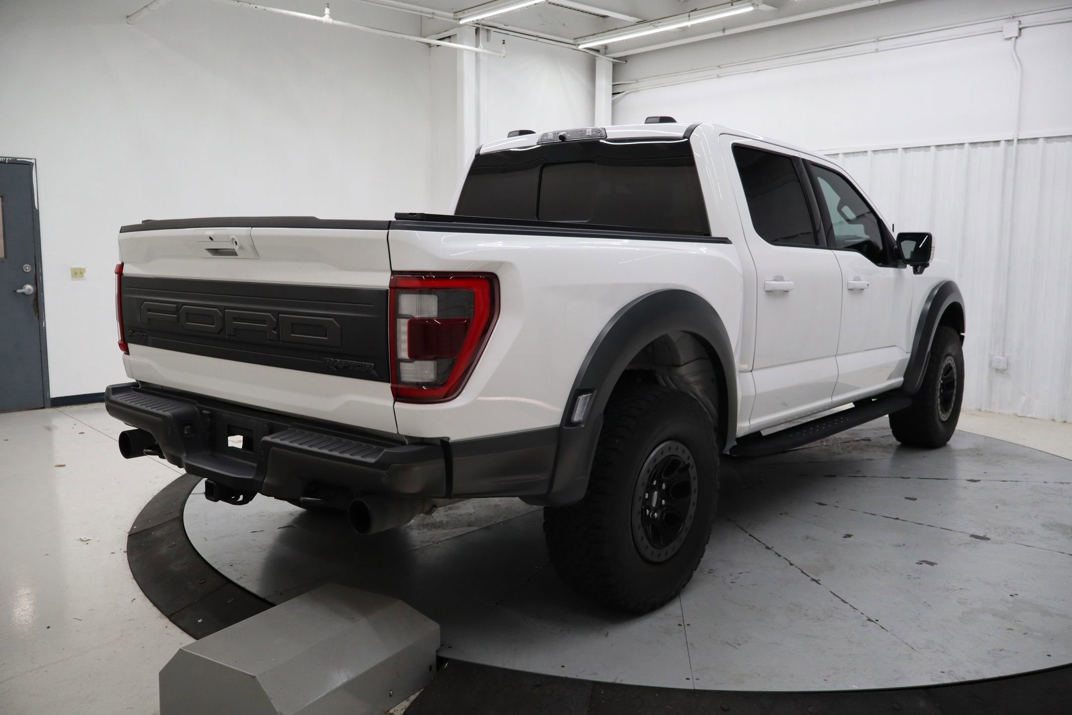 Certified 2022 Ford F150 Raptor w/ Equipment Group 801A High image 6