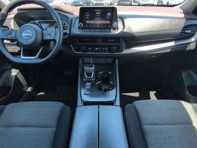 Used 2023 Nissan Rogue SV FWD image 16