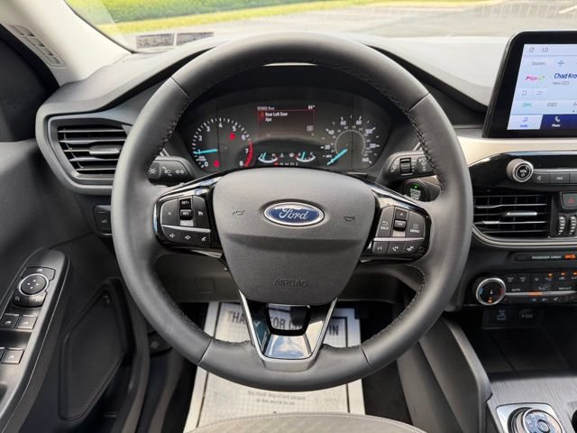 Certified 2022 Ford Escape SE w/ SE Sport Appearance Package AWD/4WD image 16
