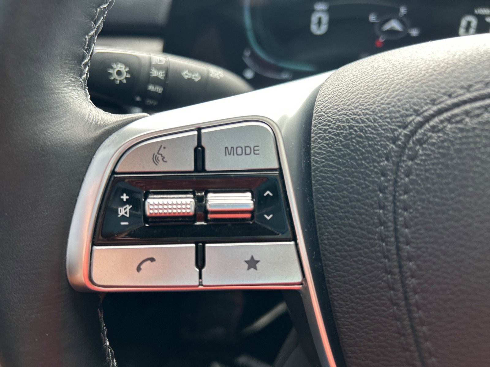 Used 2024 Kia Telluride EX X-Line image 27