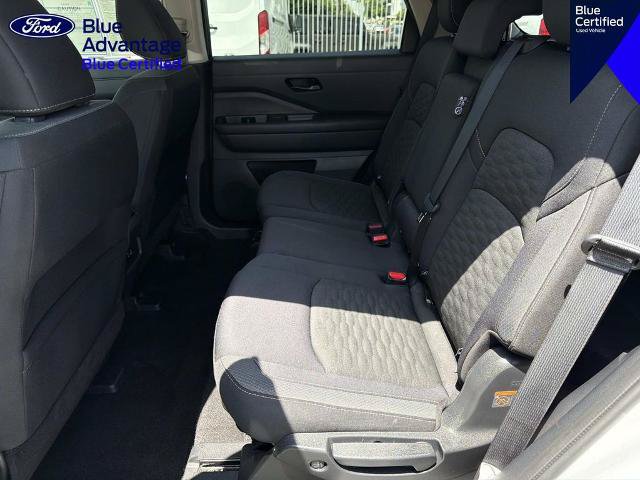 Used 2024 Nissan Pathfinder SV FWD image 13