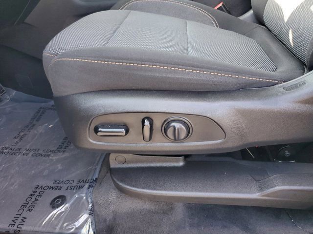 Used 2020 Chevrolet Traverse LT image 15