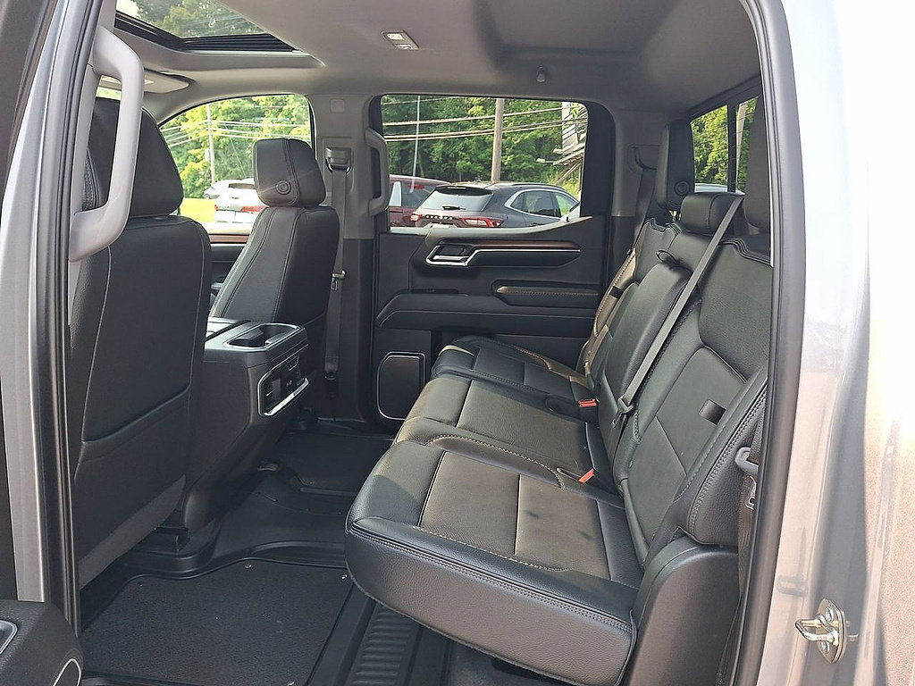 Used 2025 GMC Sierra 1500 Denali w/ Denali Reserve Package AWD/4WD image 20