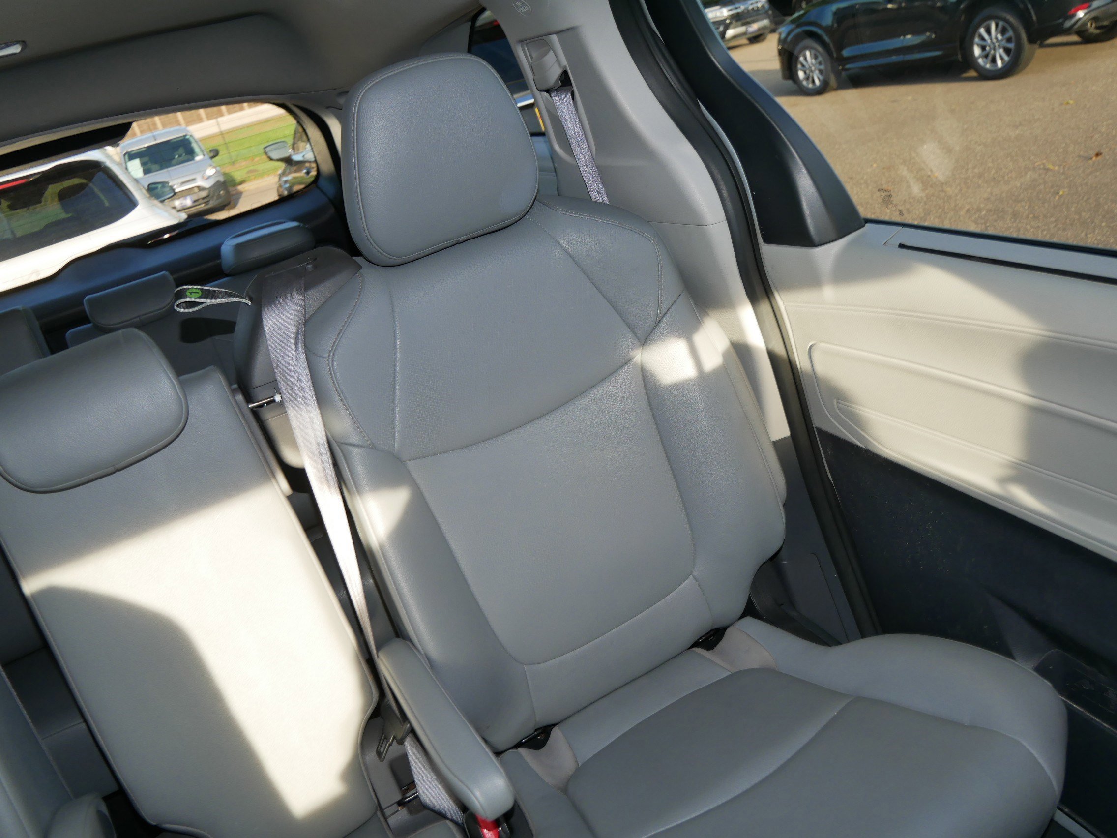 Used 2024 Toyota Sienna XLE image 14