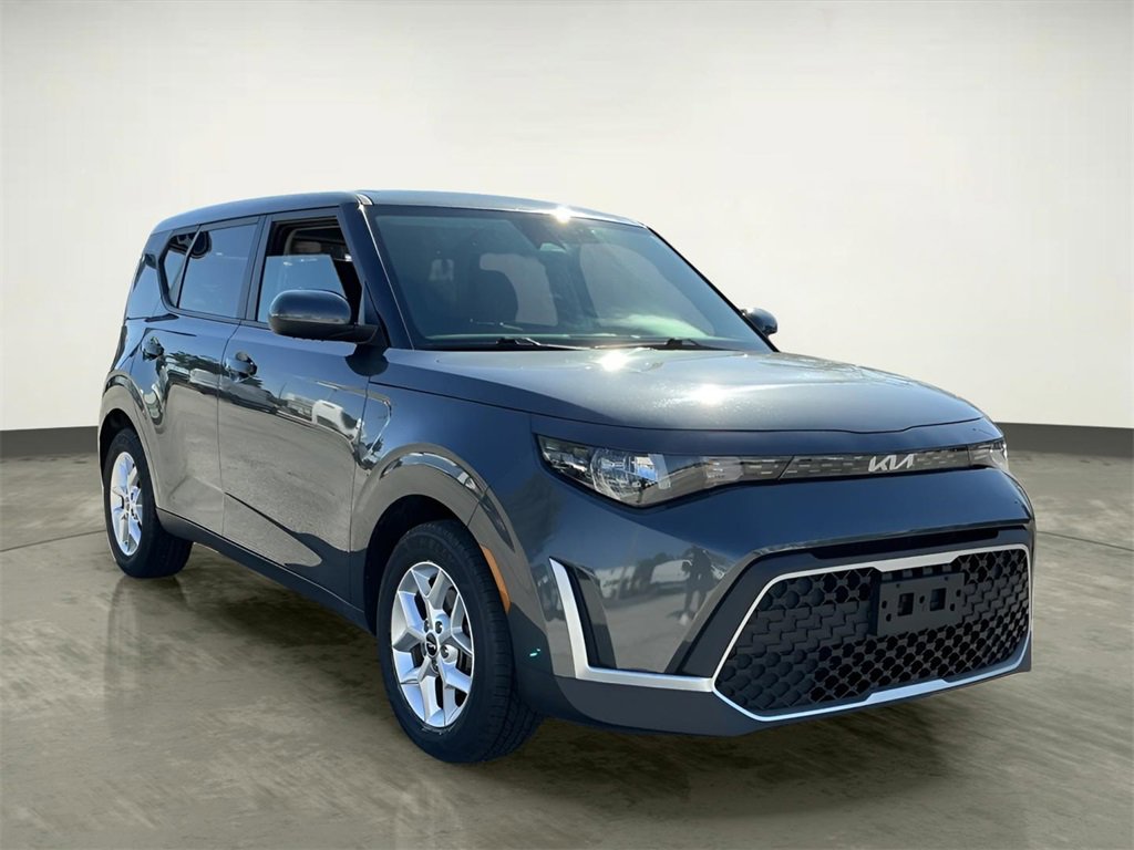 Used 2024 Kia Soul LX w/ Option Group 015 image 13