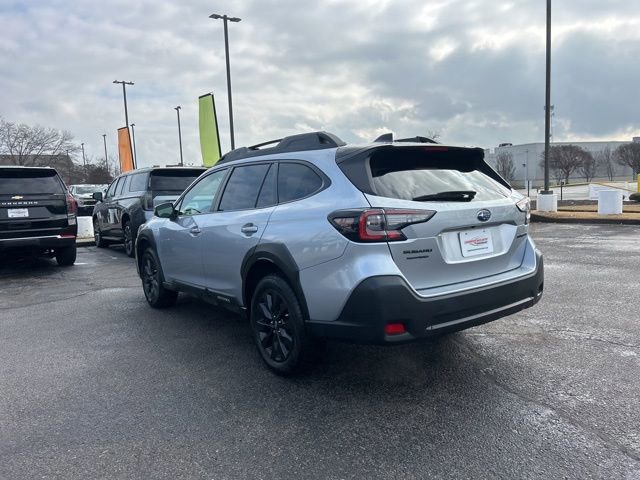 Used 2025 Subaru Outback Onyx Edition image 3