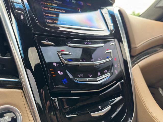 Used 2018 Cadillac Escalade Platinum AWD/4WD image 12
